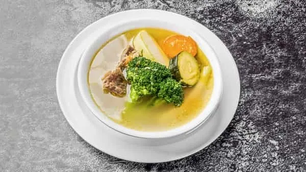 🍲 Caldo de Res / Beef