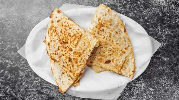 🌮 Quesadilla de Harina / Flour Quesadilla