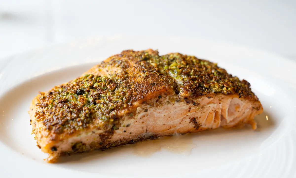 🐟 Pistachio Crusted Salmon