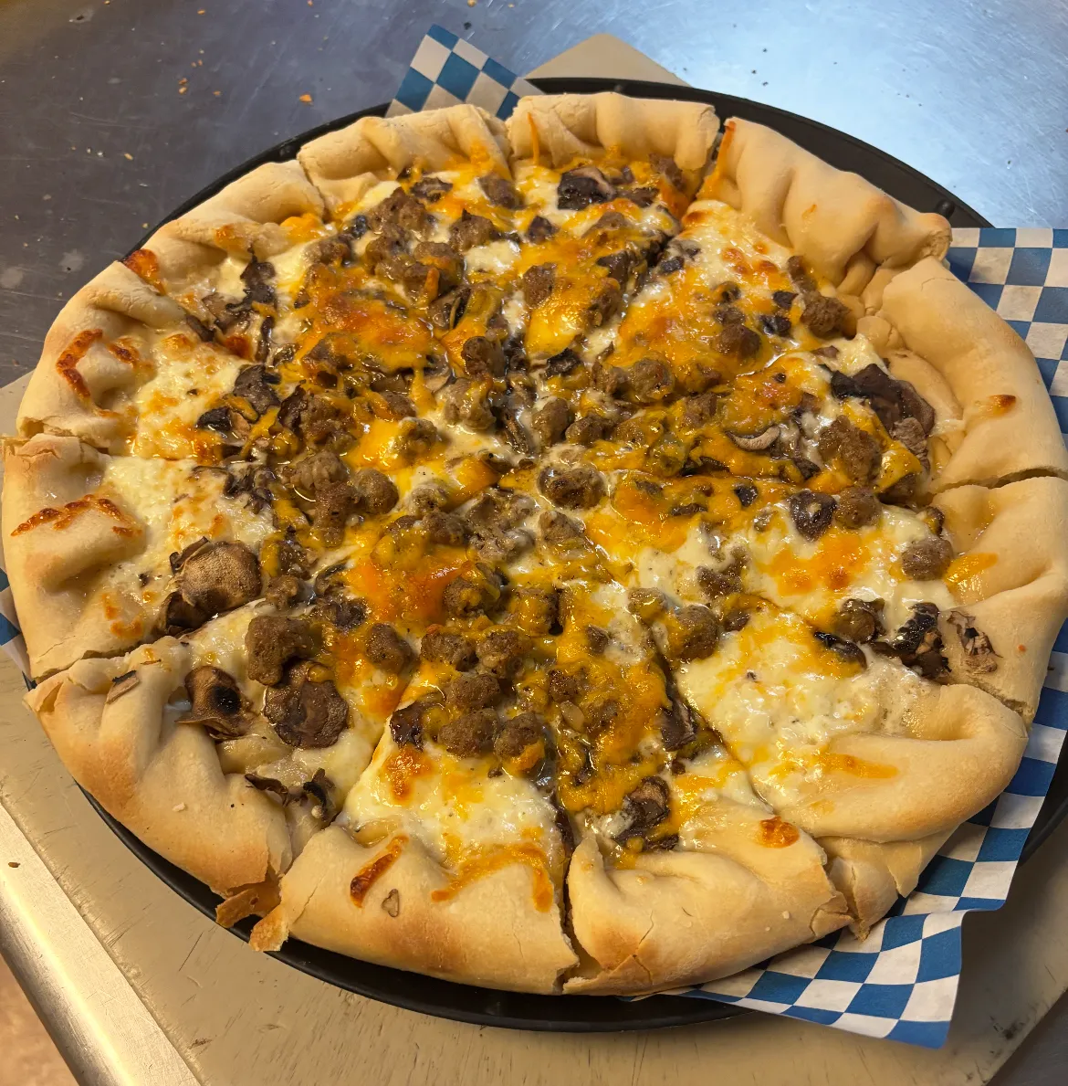 🍕 Van Grouw Thick Stuffed Crust