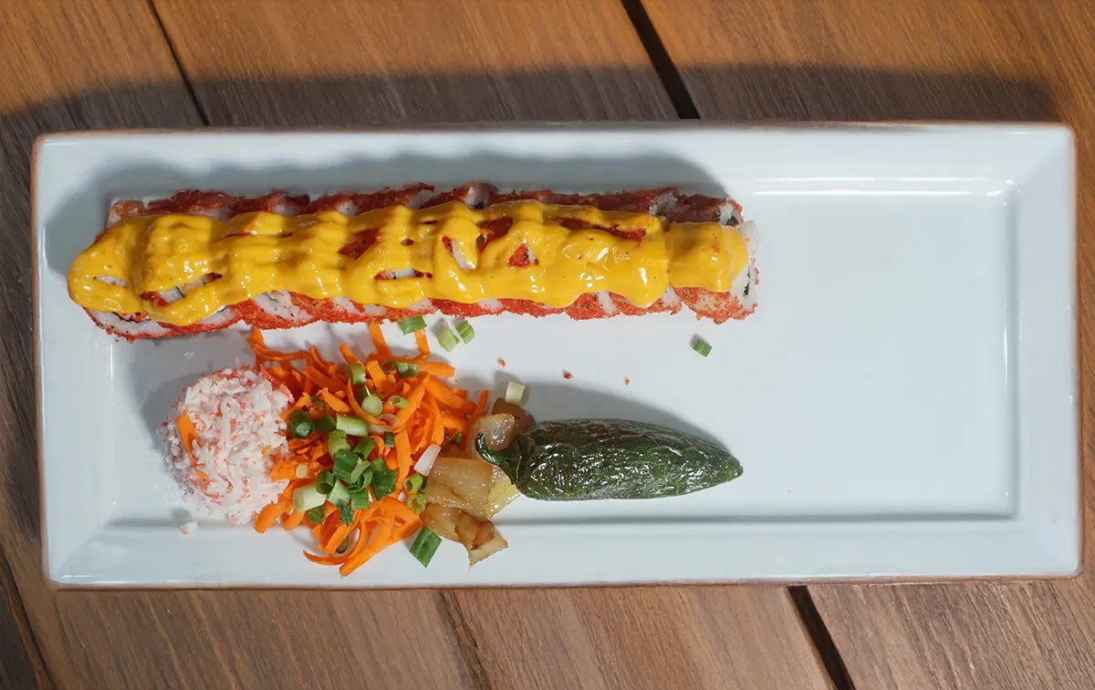 🍣 Hot Cheetos Roll