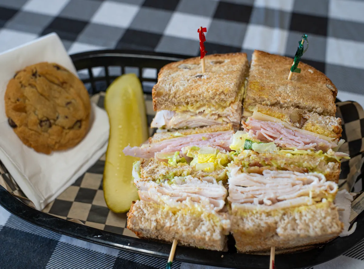 🥪 Toasted Club (Double Decker)