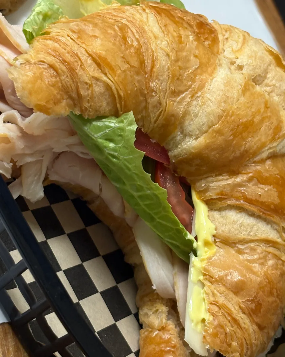 🥪 Turkey Croissant