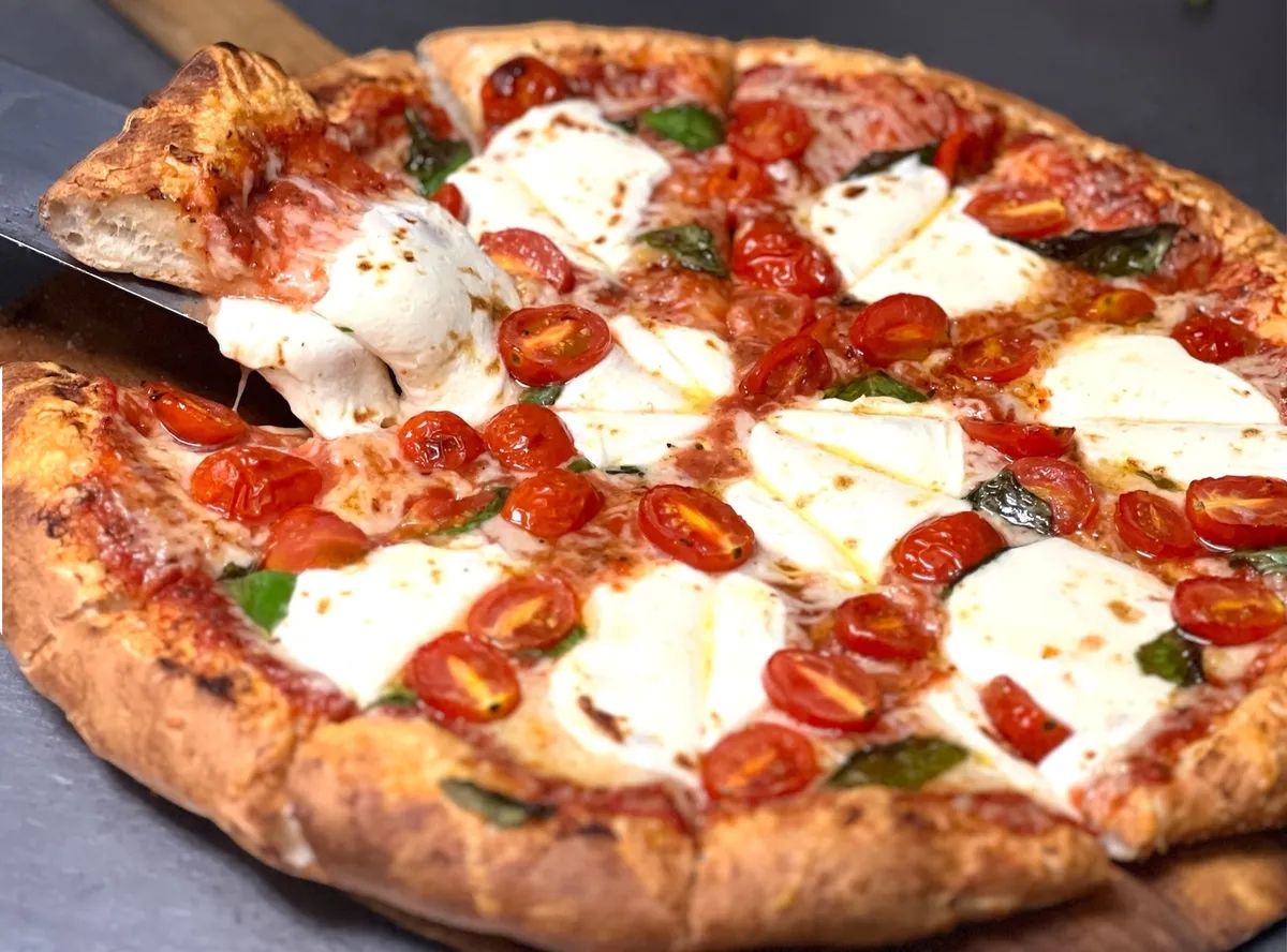 🍕 Margherita Pizza