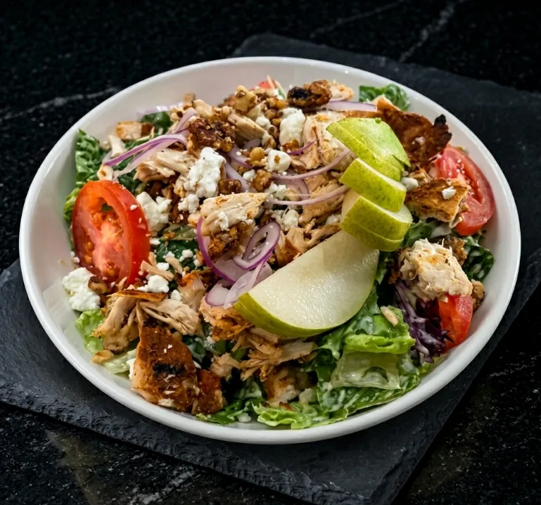 🍐 Pear and Walnut Salad